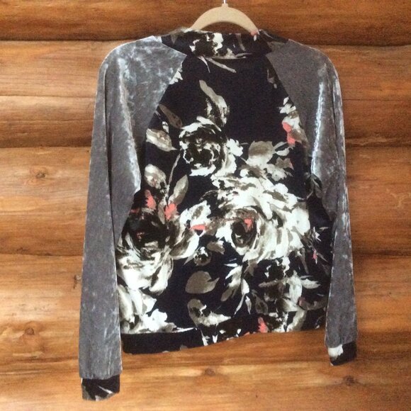 Egs By Eloges Navy Floral Body Silver Velvet Sleeve Bomber Jacket Size Medium - Picture 2 of 4